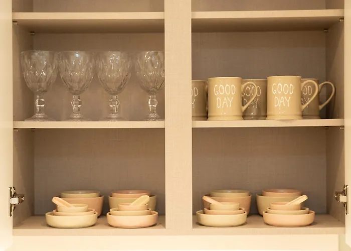 Cozy House- Yongsan, Itaewon, Noksapyeong Station, 2R3B