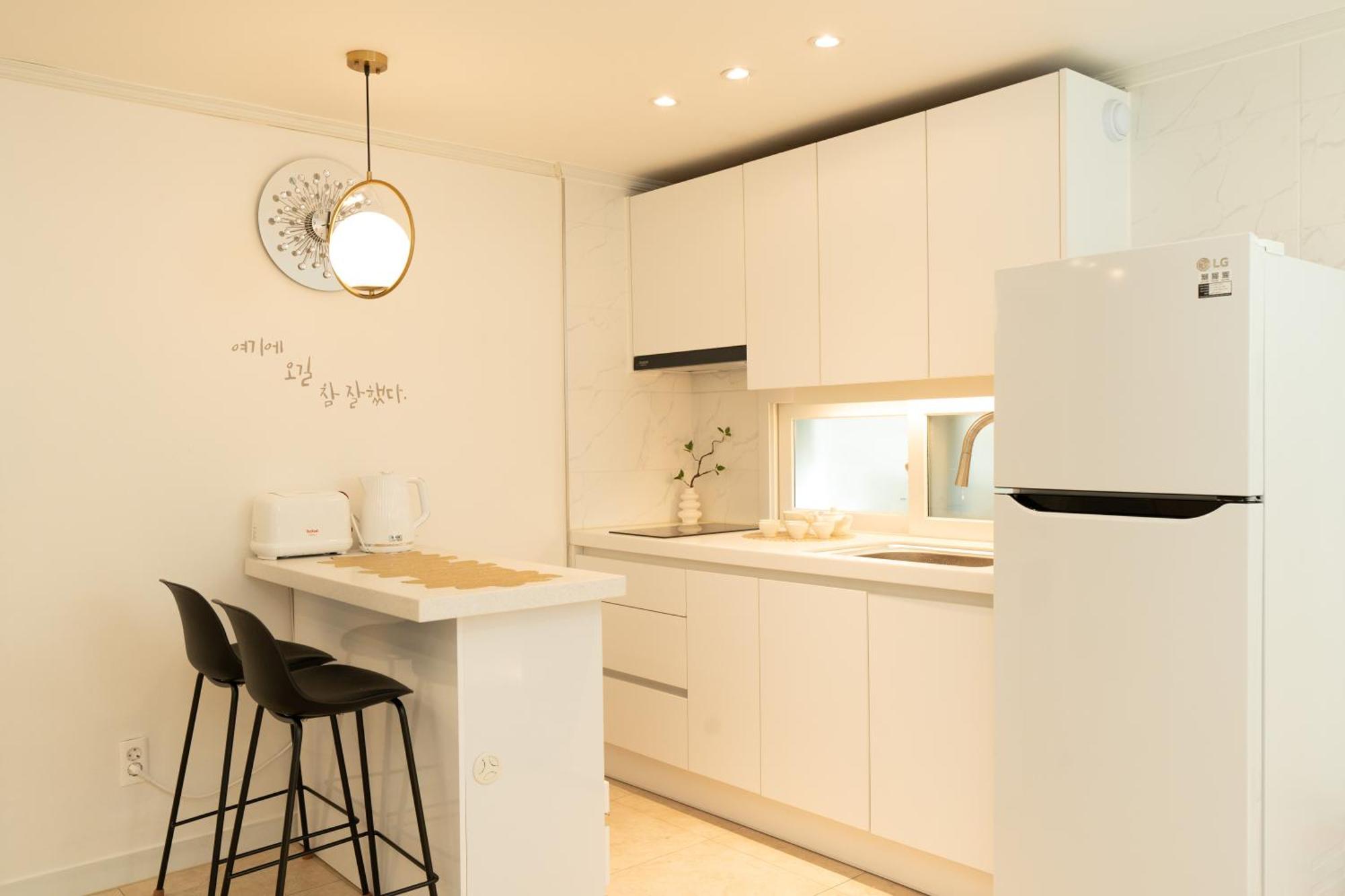 Cozy House- Yongsan, Itaewon, Noksapyeong Station, 2r3b 公寓